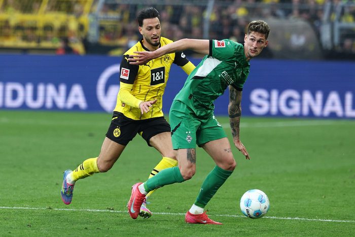 开云电竞官网 -国际比赛日门兴格拉德巴赫调整名单以备欧联，外线爆发环节打磨，管理层满意，团队化学反应显著 