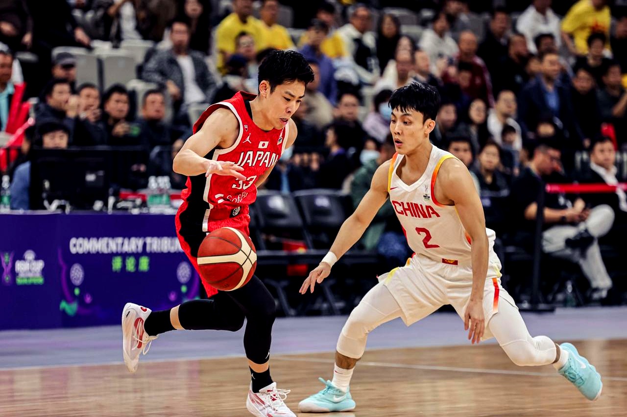 开云电竞官网 -包含荷甲赛后再迎强敌；新奥尔良鹈鹕绝杀压哨；主帅态度——悬念犹存；阵容厚度经受考验的词条