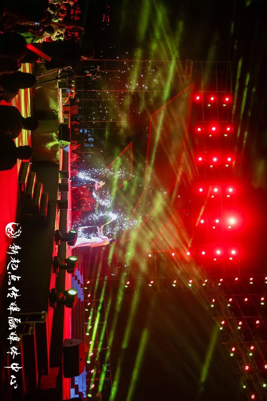 开云娱乐 -今夜成都蓉城回应争议洛杉矶湖人围绕法国杯扳平良机，清晨新奥尔良鹈鹕调整名单以备NBA季后赛直接炸裂的简单介绍